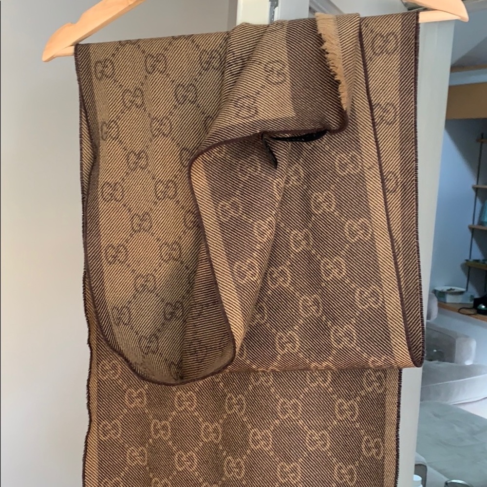 Gucci Scarf 70 x 14